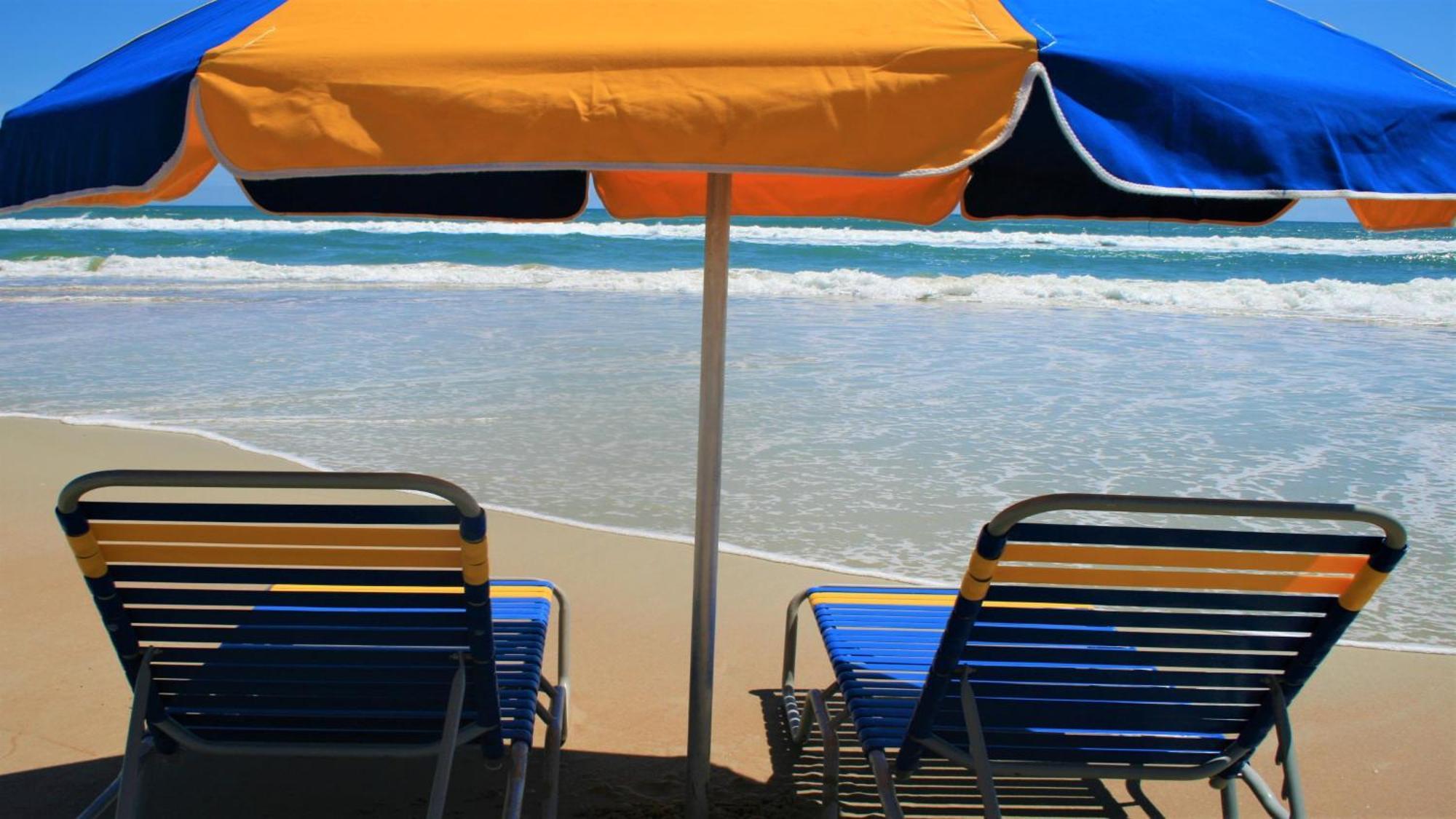 Holiday Inn Express & Suites Oceanfront Daytona Beach Shores By Ihg Exterior foto