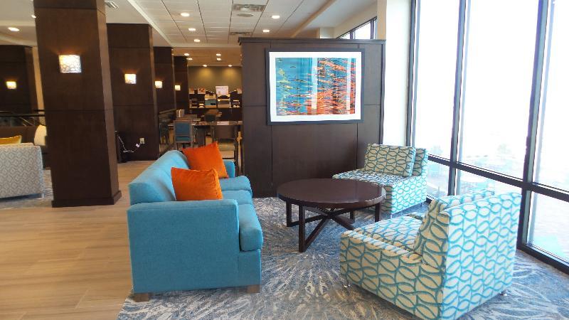 Holiday Inn Express & Suites Oceanfront Daytona Beach Shores By Ihg Exterior foto